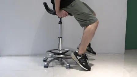 Factory Produce PU Leather Lab Stool with Metal Footring 